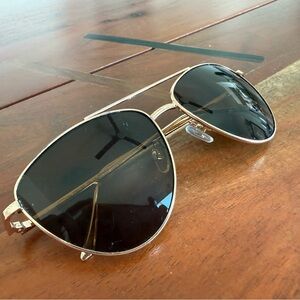 Oscar de la Renta Gold Frame Sunglasses
